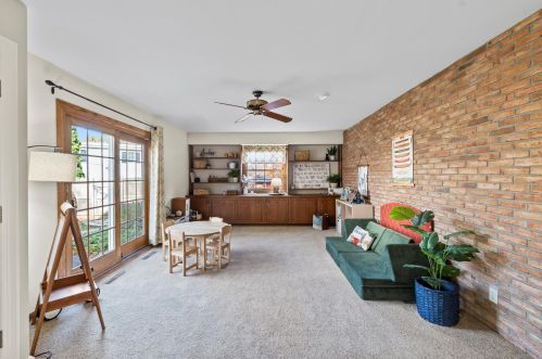 1110 Downing Dr, Waukesha WI  53186-6735 exterior