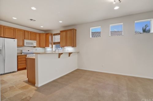 968 Wind Flower Rd, Beaumont CA  92223-8543 exterior