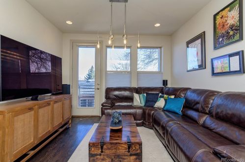 1311 Jackson St, Denver CO 80205-5052 exterior