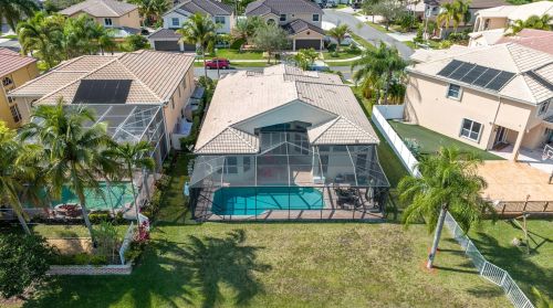 3471 177 Ave, Hollywood FL 33029-1672 exterior