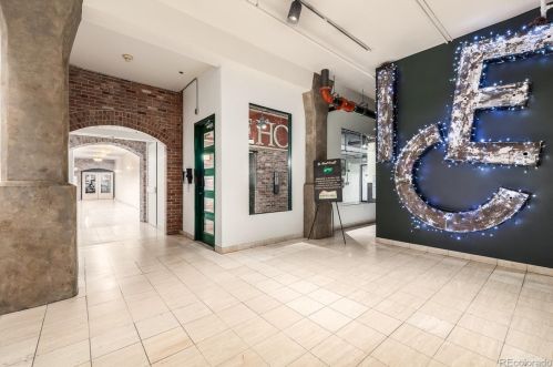 1801 Wynkoop St, Denver CO 80202-1043 exterior