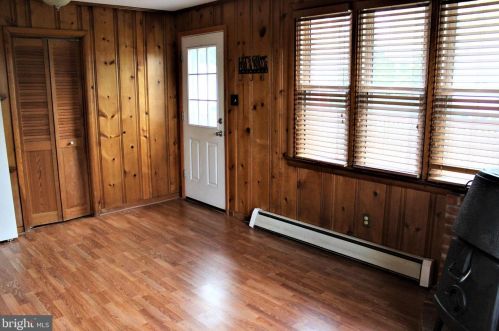 4603 Naamans Creek Rd, Boothwyn PA  19060-2214 exterior
