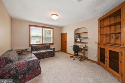 12 Cedar Ave, Berlin Boro NJ  08009-1302 exterior