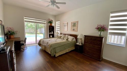 12834 21 St, Hollywood FL 33024-3216 exterior