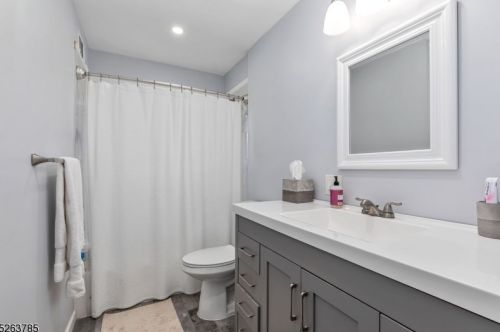 16 Rainier Rd, Fanwood NJ  07023-1416 exterior