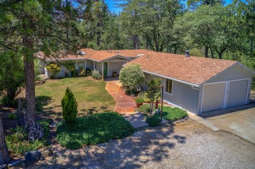 14210 Raccoon Mountain Rd, Grass Valley, CA 95945-8405
