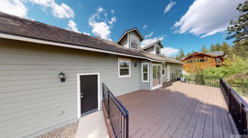 1009 View Cir, South Lake Tahoe CA  96150-5537 exterior