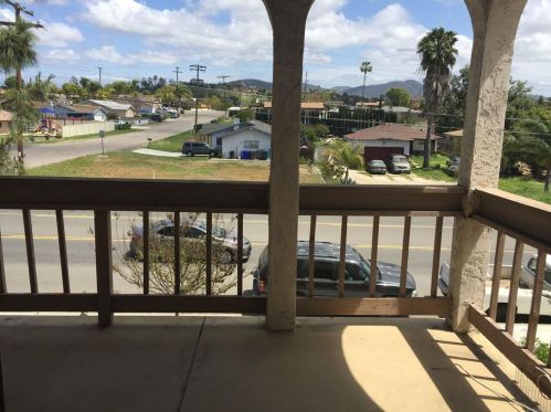 205 Candice Pl, Vista CA  92083-1941 exterior