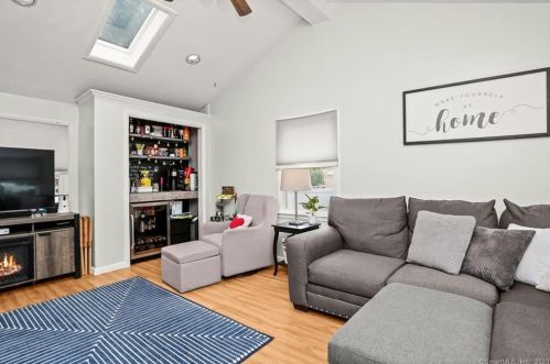 56 Windsong Ln, Milford CT  06460-5945 exterior