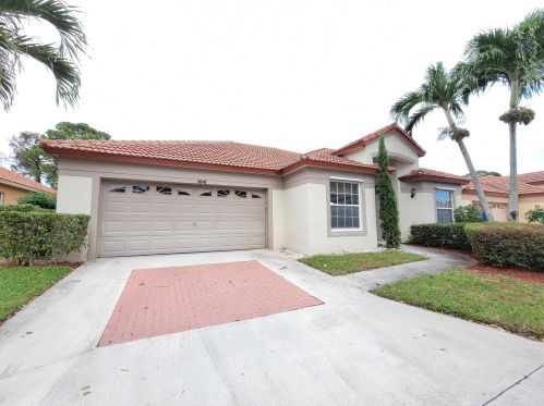 3041 Casa Rio Ct, West Palm Beach FL  33418-6508 exterior