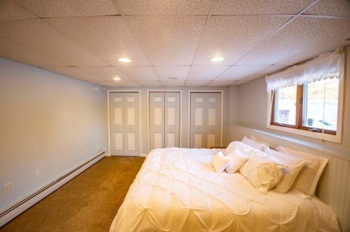 31 Jerome St, Berkley MA 02779-1121 exterior