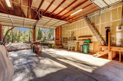 13943 Greenhorn Rd, Grass Valley CA  95945-8484 exterior