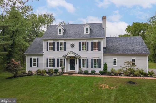 311 Shadynook Rd, Harleysville, PA 19438-2619