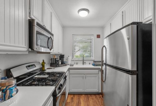27911 Tyler Ln, Santa Clarita, CA 91387-2904