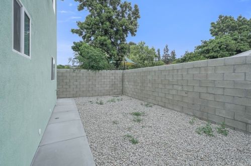 5702 Juarez Ave, Whittier CA  90606-1006 exterior