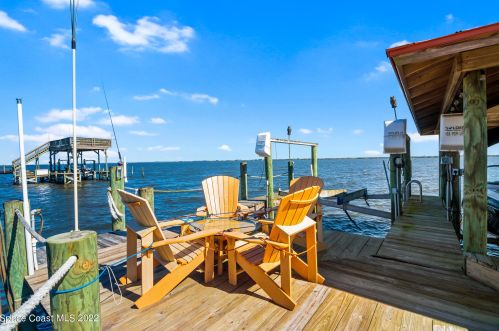 3618 Indian Riv Dr, Cocoa FL 32926-8705 exterior