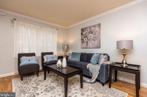 1628 Bainbridge St, Philadelphia, PA 19146-2035