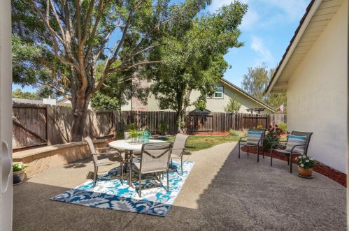 1068 Lehigh Valley Cir, Danville CA  94526-4926 exterior