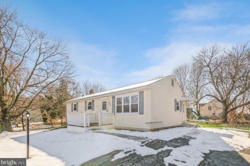 604 Bridge St, Parkesburg, PA 19365-1331