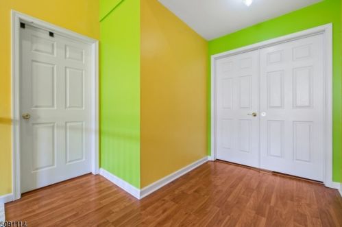 22 Autumn Ridge Rd, Greystone Park NJ  07950-1194 exterior