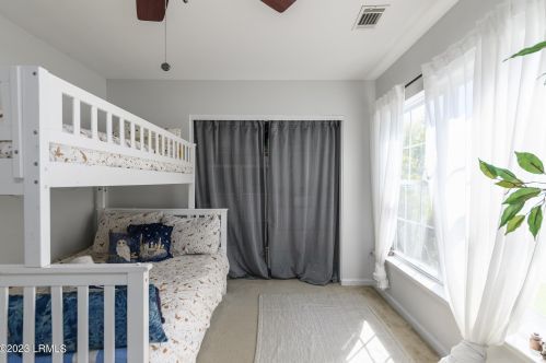 8 Waccamaw Way, Beaufort SC  29906-6002 exterior