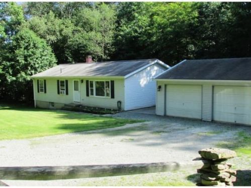 1124 Arrowhead Lake Rd, Brackney, PA 18812-7724