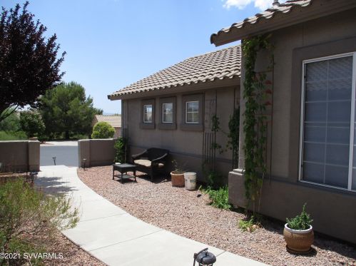 970 Golf View Dr, Cornville, AZ 86325-4877