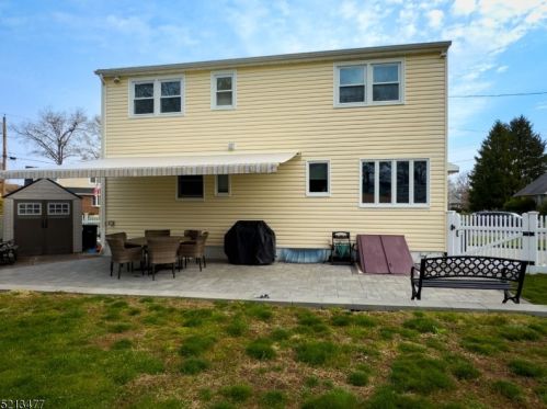 22 Fisher Pl, Clark NJ  07066-3239 exterior