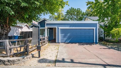 1680 Greeneich Ave, Santa Rosa, CA 95401-4432
