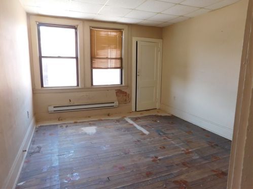 107 2 St, Monongahela PA 15063-2340 exterior