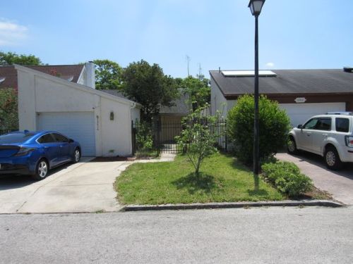 12414 Rodeo Ln, Port Richey, FL 34667-2205