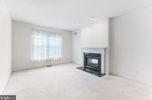 808 Phipps Woods Ct, Glen Mills PA  19342-2243 exterior