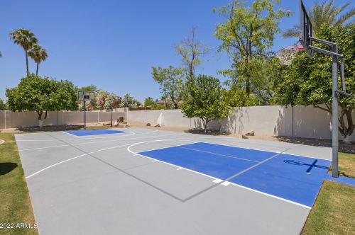 8500 Aster Dr, Scottsdale AZ  85260-5308 exterior