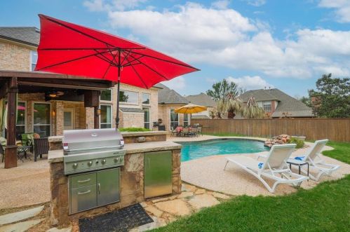 2612 Ruby Crest Ct, Lewisville TX  75022-7857 exterior