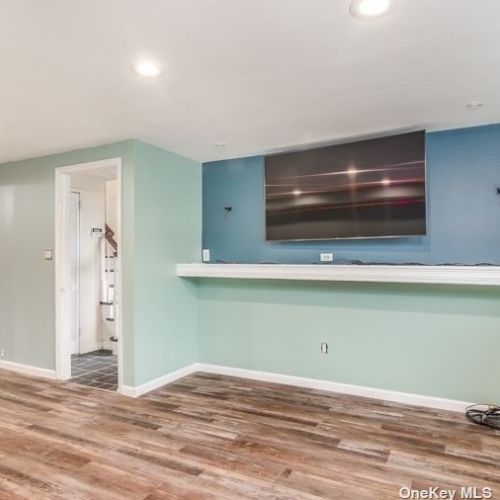 23 Oneida St, Deer Park NY  11729-3537 exterior