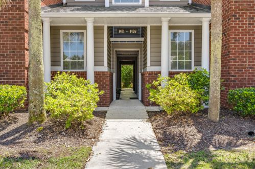 1432 Belcourt Ln, Mount Pleasant SC  29466-8103 exterior