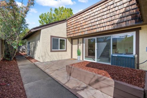 5147 Ishimatsu Pl, San Jose, CA 95124-5520