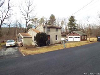 61 Mike Krout Rd, West Saugerties, NY 12477-5063