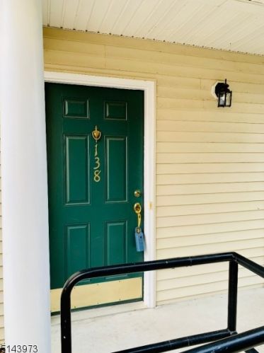 138 Conover Ter, Lebanon NJ  08833-2182 exterior