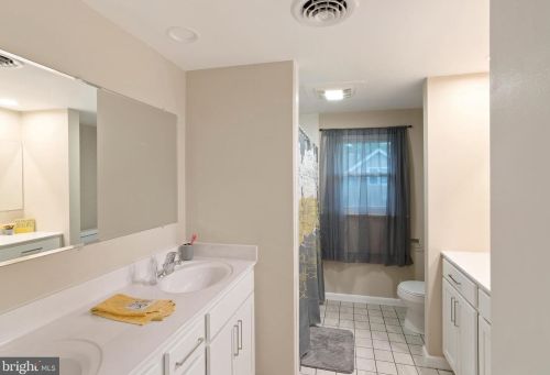 99 Park Heights Blvd, Hanover PA  17331-4005 exterior