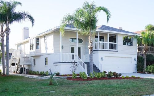 6215 Bayside Dr, New Port Richey FL  34652-2039 exterior