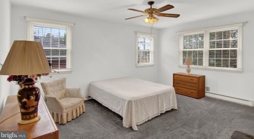 1226 Chestnut St, Hazle Township PA  18201-7502 exterior