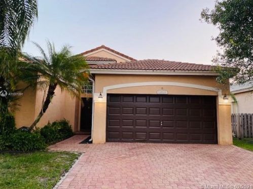 13122 11th St, Hollywood, FL 33028-2702