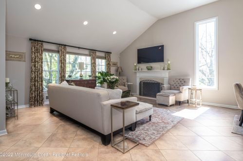 361 Dwight Rd, Middletown NJ  07748-3074 exterior