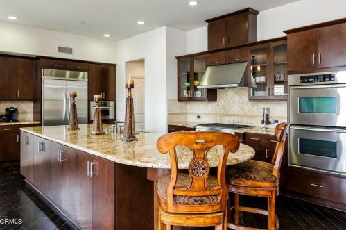 3947 Hemlock St, Oxnard CA  93035-1427 exterior