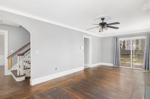 184 Canton St, Providence, RI 02908-4245