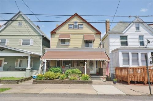 713 Vermont Ave, Glassport, PA 15045-1526
