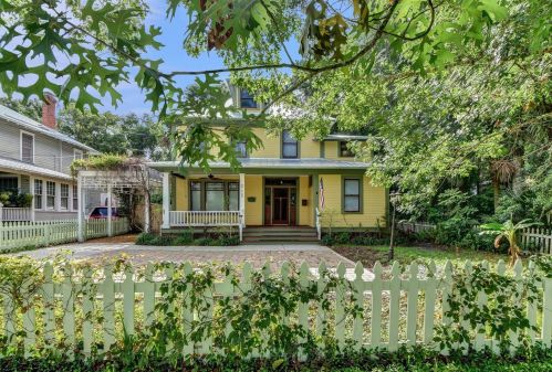 215 Clara Ave, Deland, FL 32720-4206