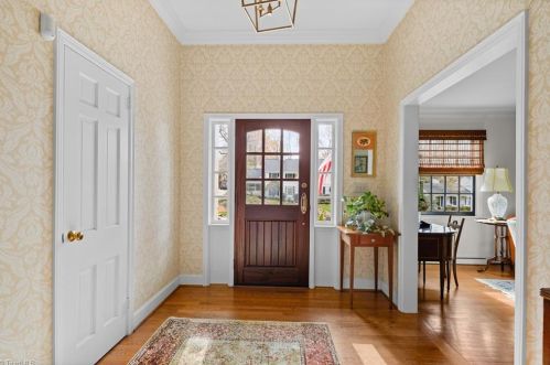 606 Elmwood Dr, Greensboro NC  27408-5005 exterior