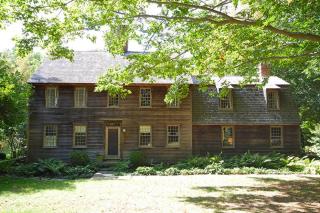 182 Ingleside Rd, Fairfield, CT 06824-1908